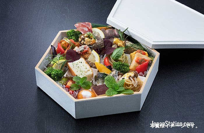 A typical lunch box to be served on the new train