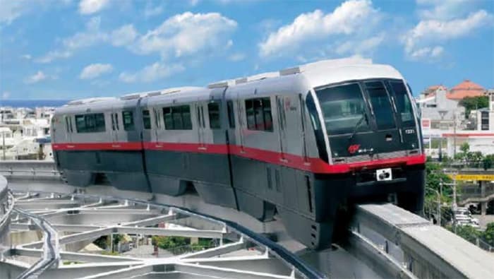 The new three-car train on Okinawa’s Yui Rail