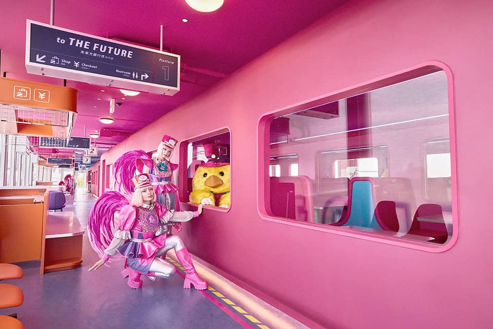 Birdy Buddy and Pink Bird - the Future Train conductor and attendant