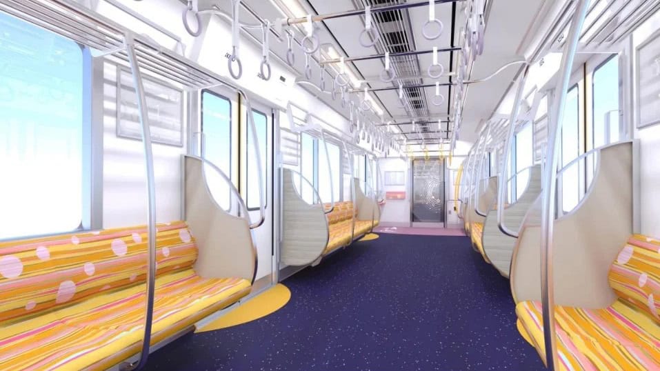 Keio #2000 series train interior