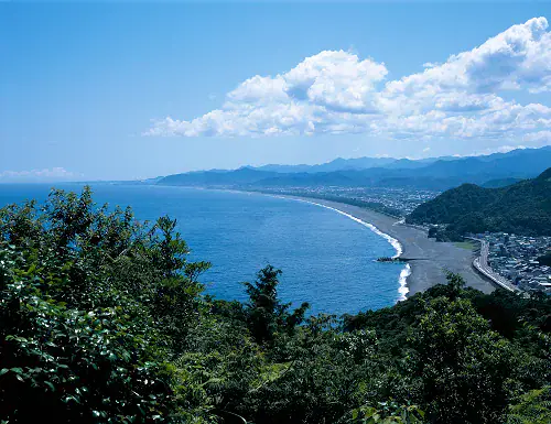 Shichiri-mihama Beach seen from the Matsumoto Pass on the Kumano Kodo, Mie Prefecture